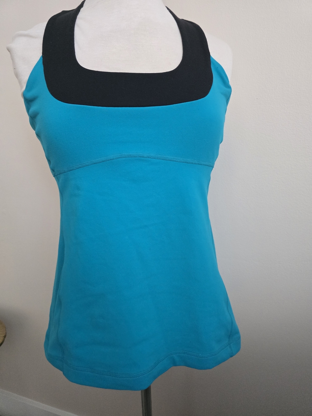 lululemon athletica Teal Tank with Black Square Neckline Size 12